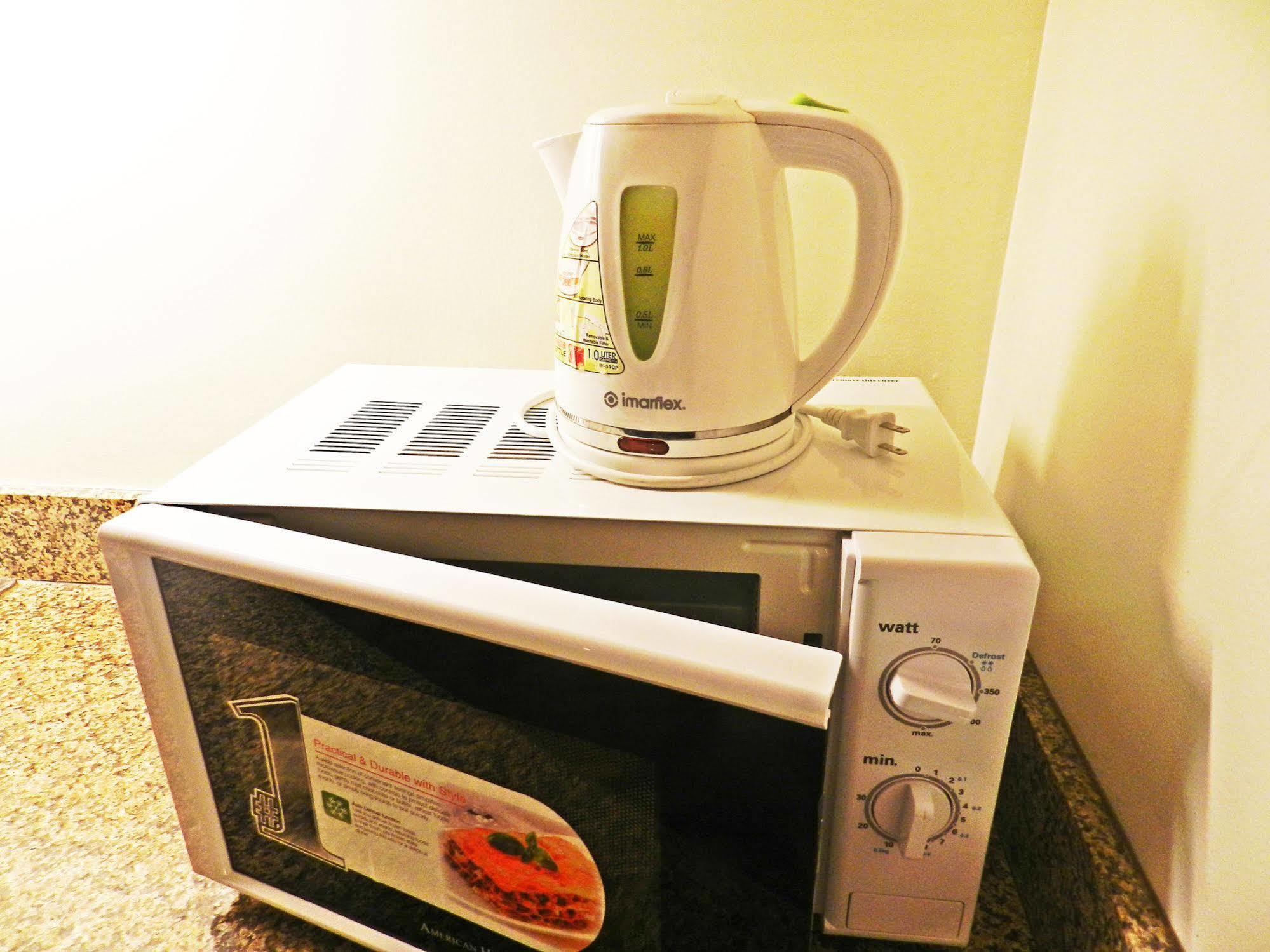 Salcedo Suites Makati City Bagian luar foto