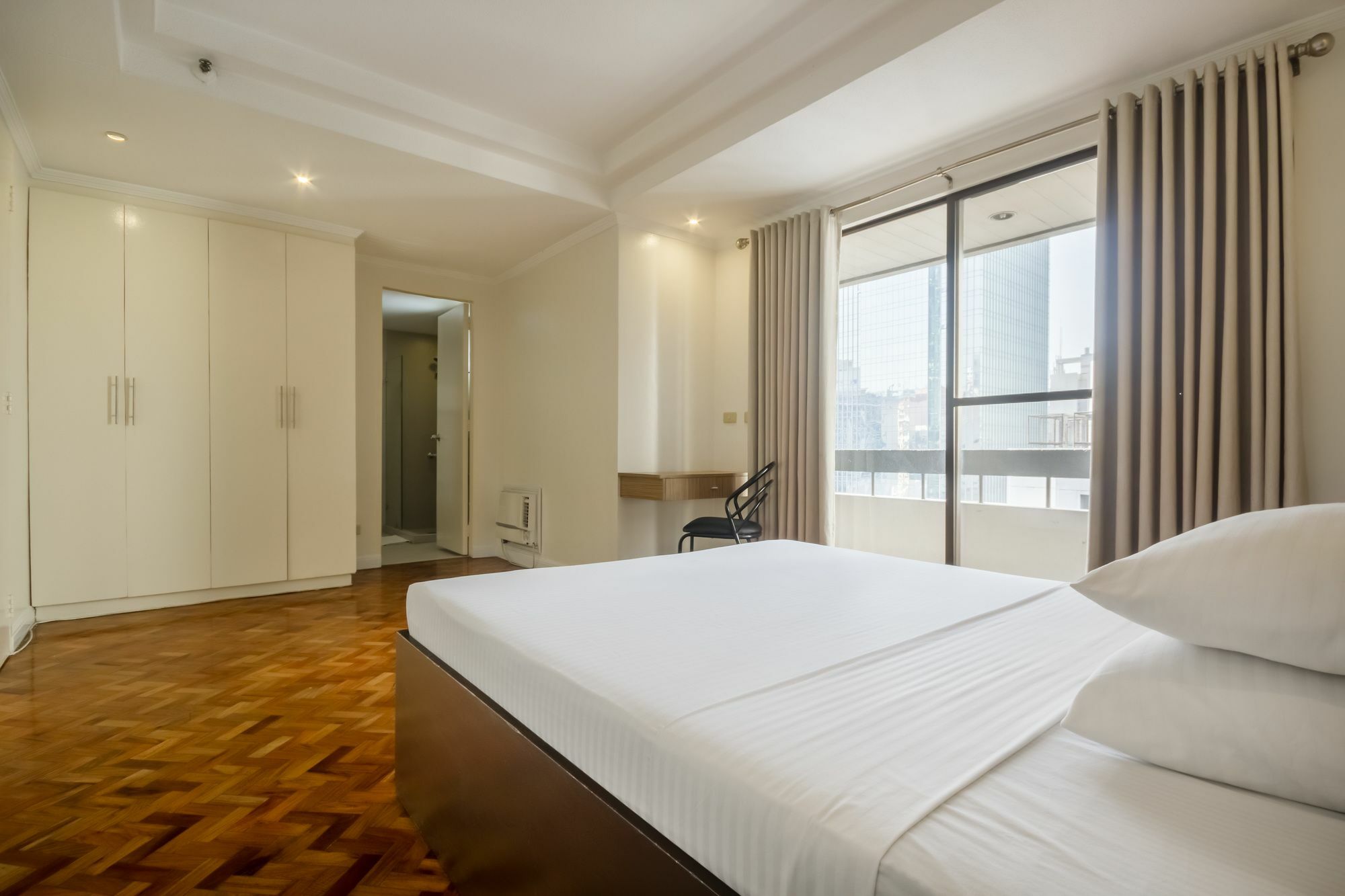 Salcedo Suites Makati City Bagian luar foto